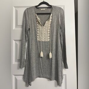 12 pm by Mon Ami, Gray Long Sleeve Tunic with Lace Detail